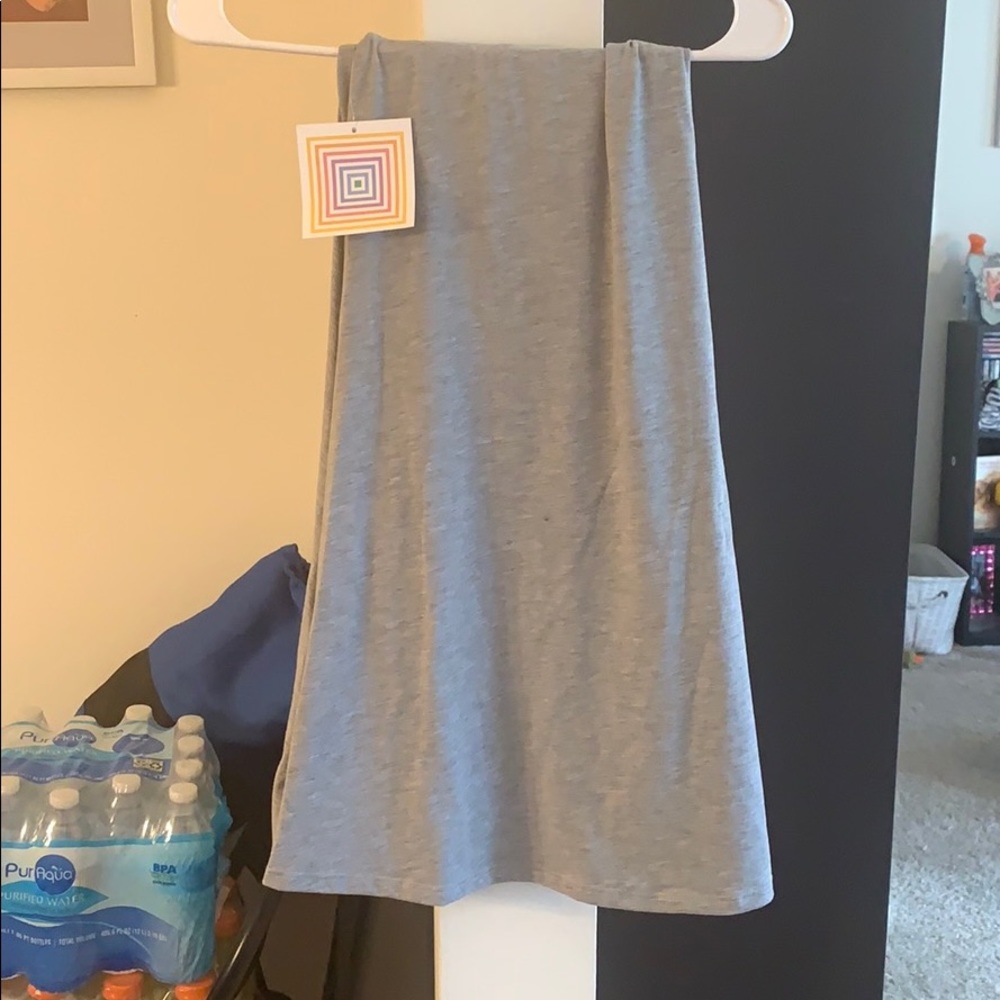 Grey skirt